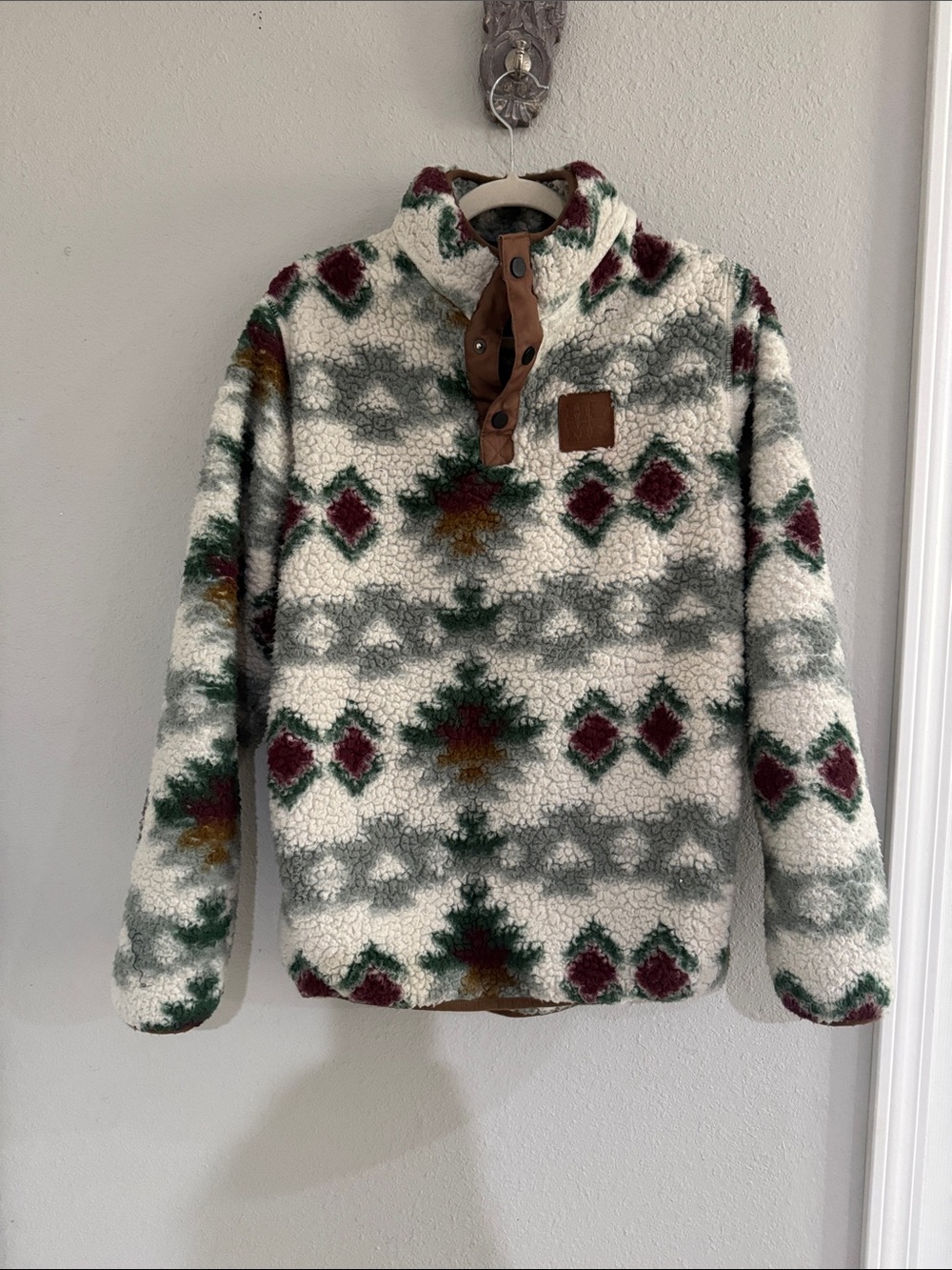 Men's Sherpa Pullover Sweater - Cream with Green & Burgundy Pattern
